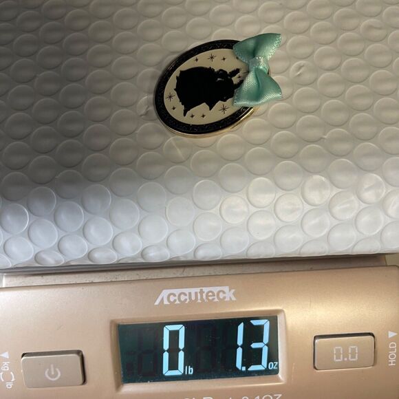 Loungefly Disney Princess and the Frog Tiana Prince Naveen Silhouette Enamel Pin - Picture 4 of 5